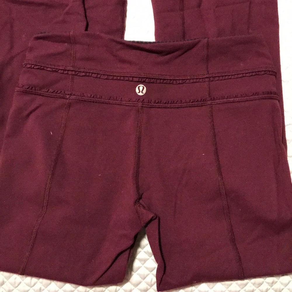 Lulu lemon yoga pants - Picture 2 of 3